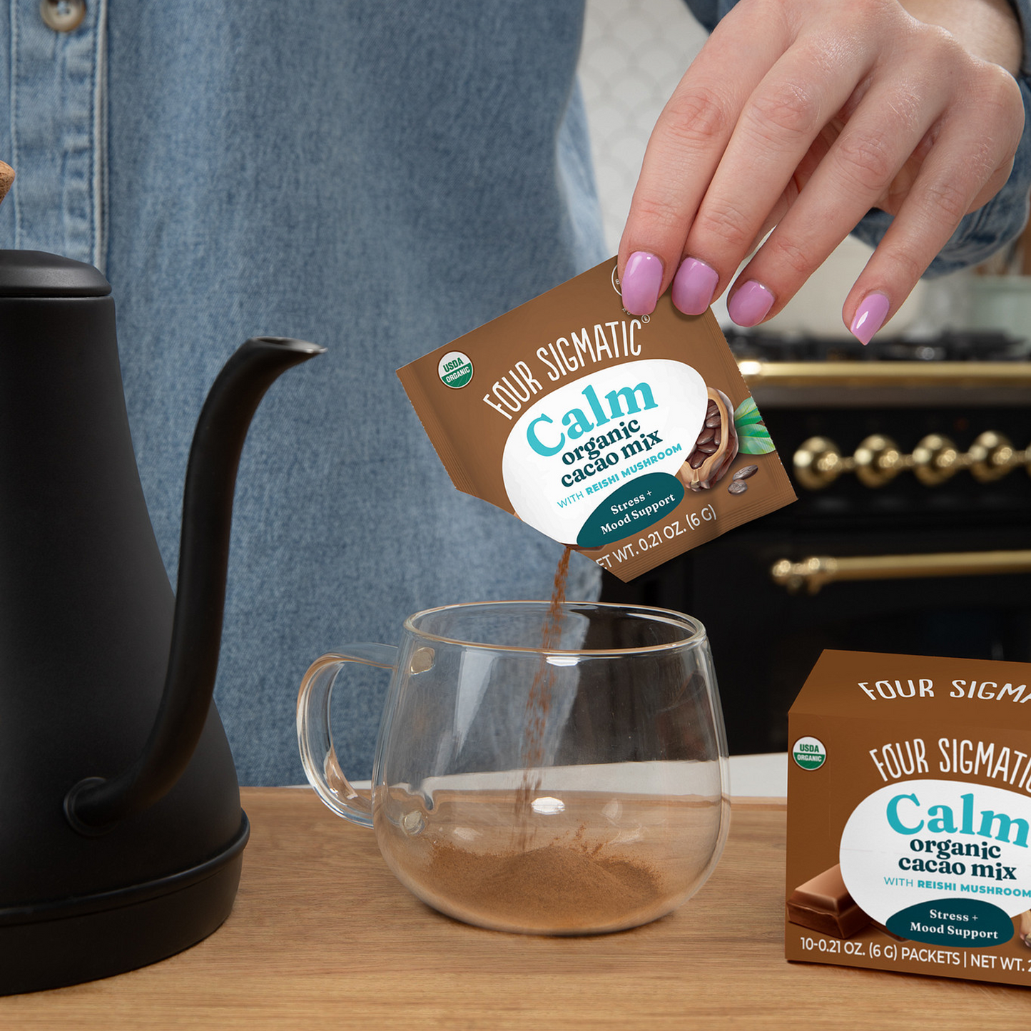 calm-cacao-packets-t0 calm-cocoa-ss-lifestyle-2026_1.png