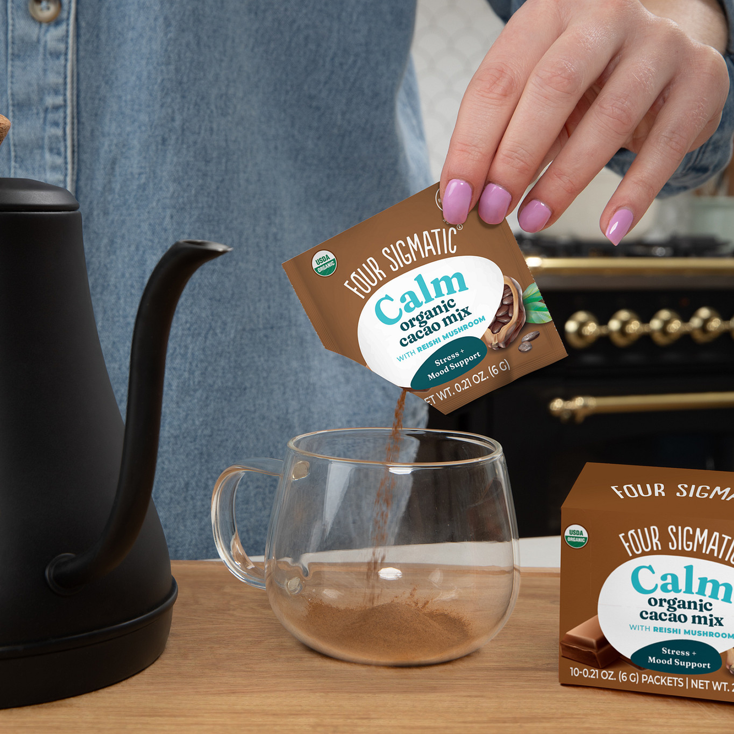 calm-cacao-packets-t0 calm-cocoa-ss-lifestyle-2026_1.png
