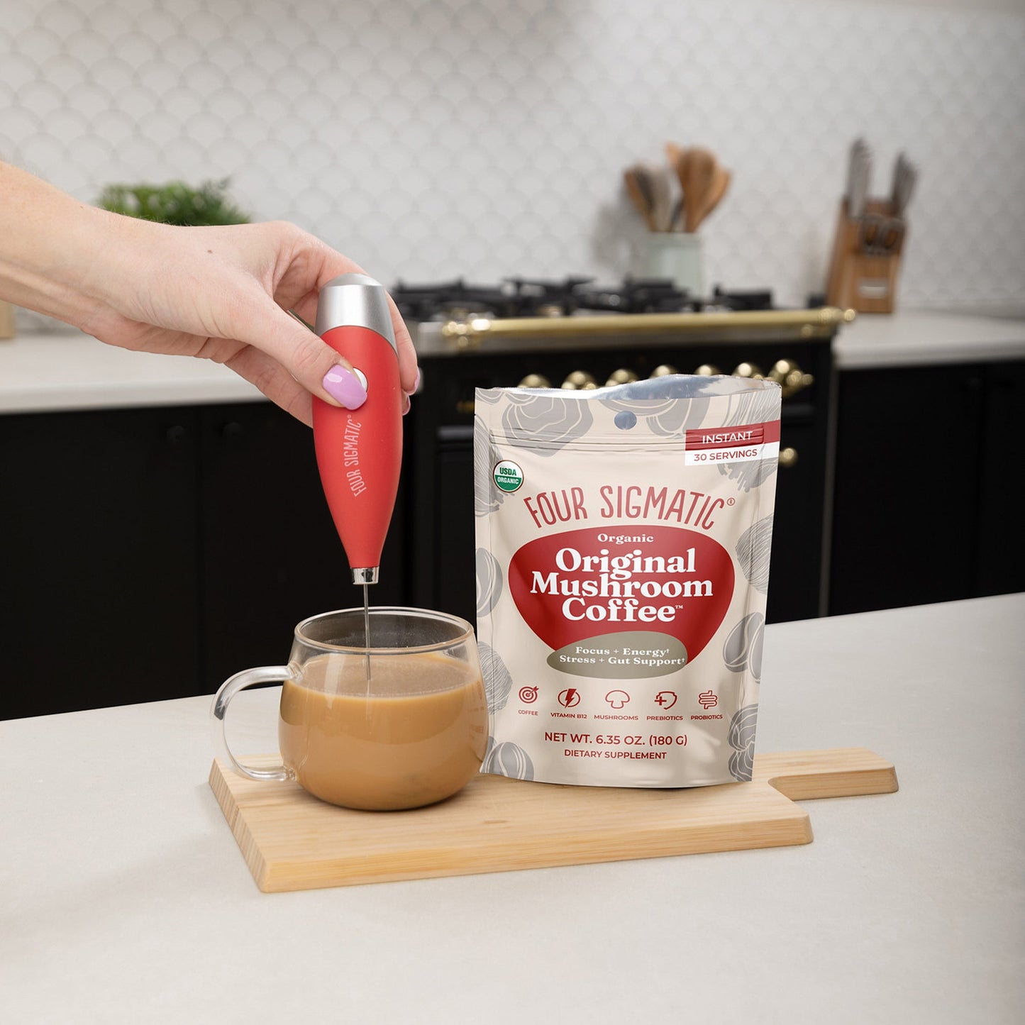 original-mushroom-coffeetm-i8 ogm-instant-ms-lifestyle2-2026_74863389-d0cf-464c-a566-c5b3c194e85d.jpg